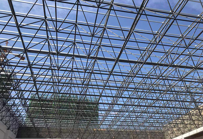 徐州管桁架结构在高速公路等桥梁工程中的应用分析